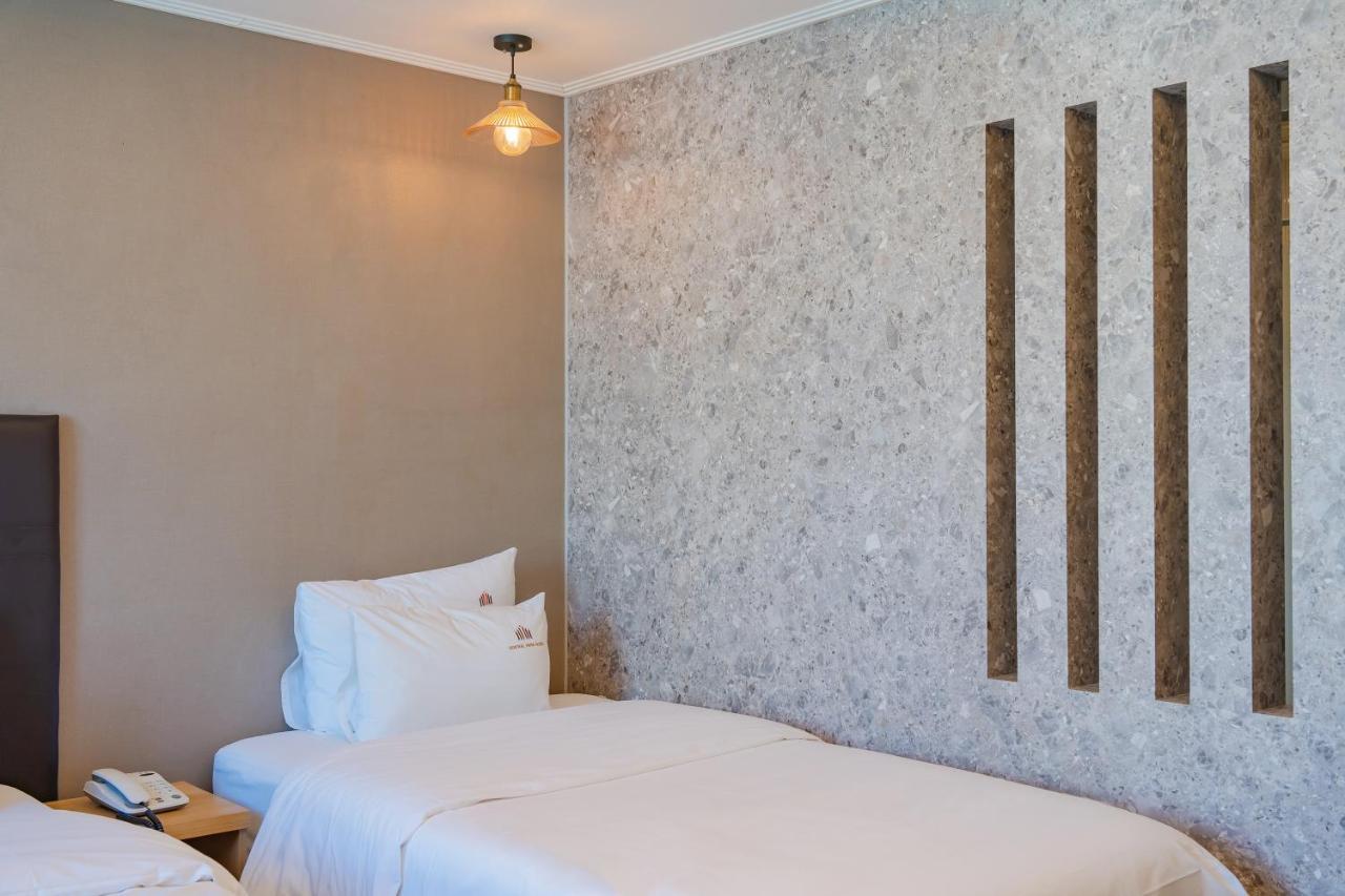 Central Park Hotel Пусан Екстериор снимка
