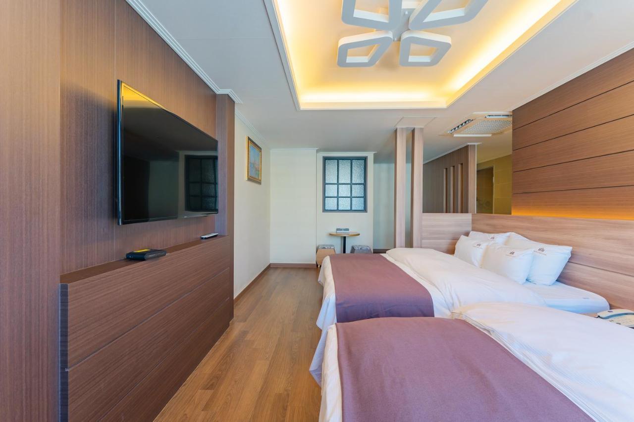 Central Park Hotel Пусан Екстериор снимка