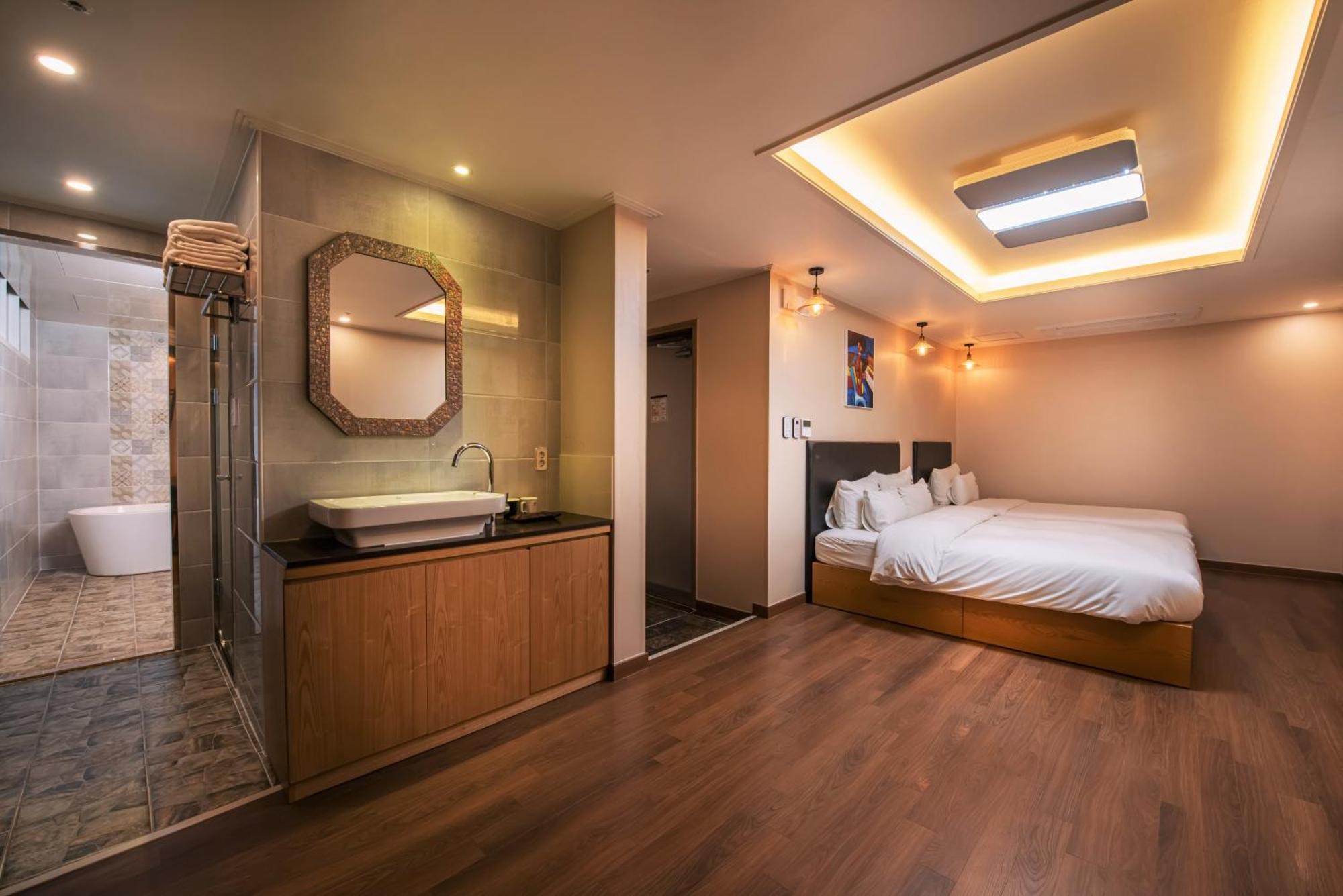 Central Park Hotel Пусан Стая снимка