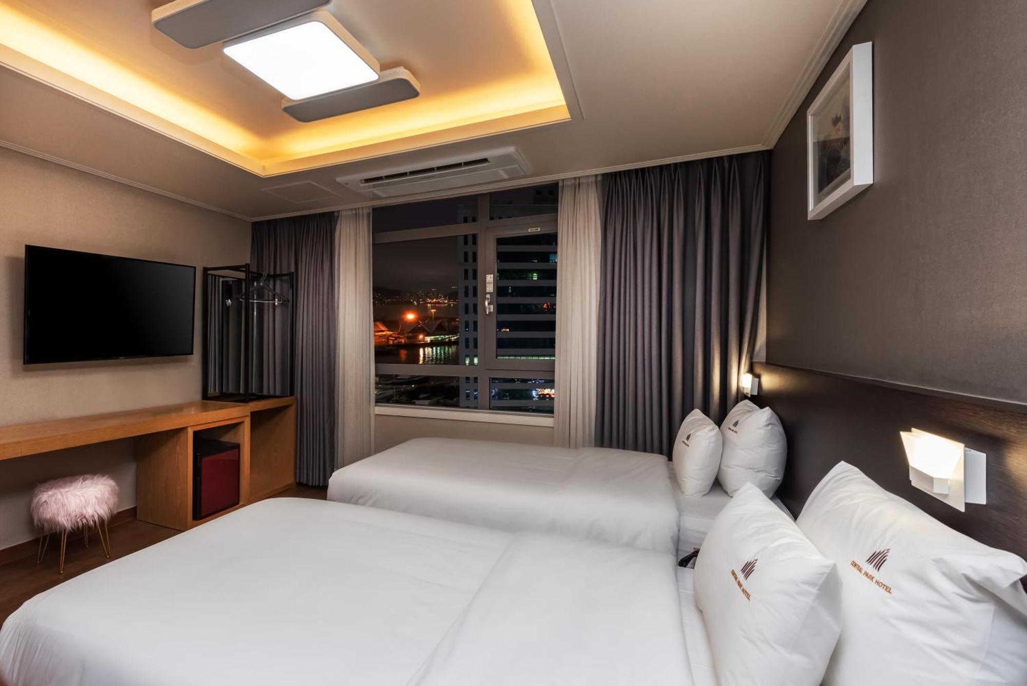 Central Park Hotel Пусан Екстериор снимка